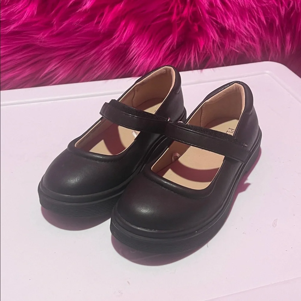 Classic PLACE Black Kids Shoes
